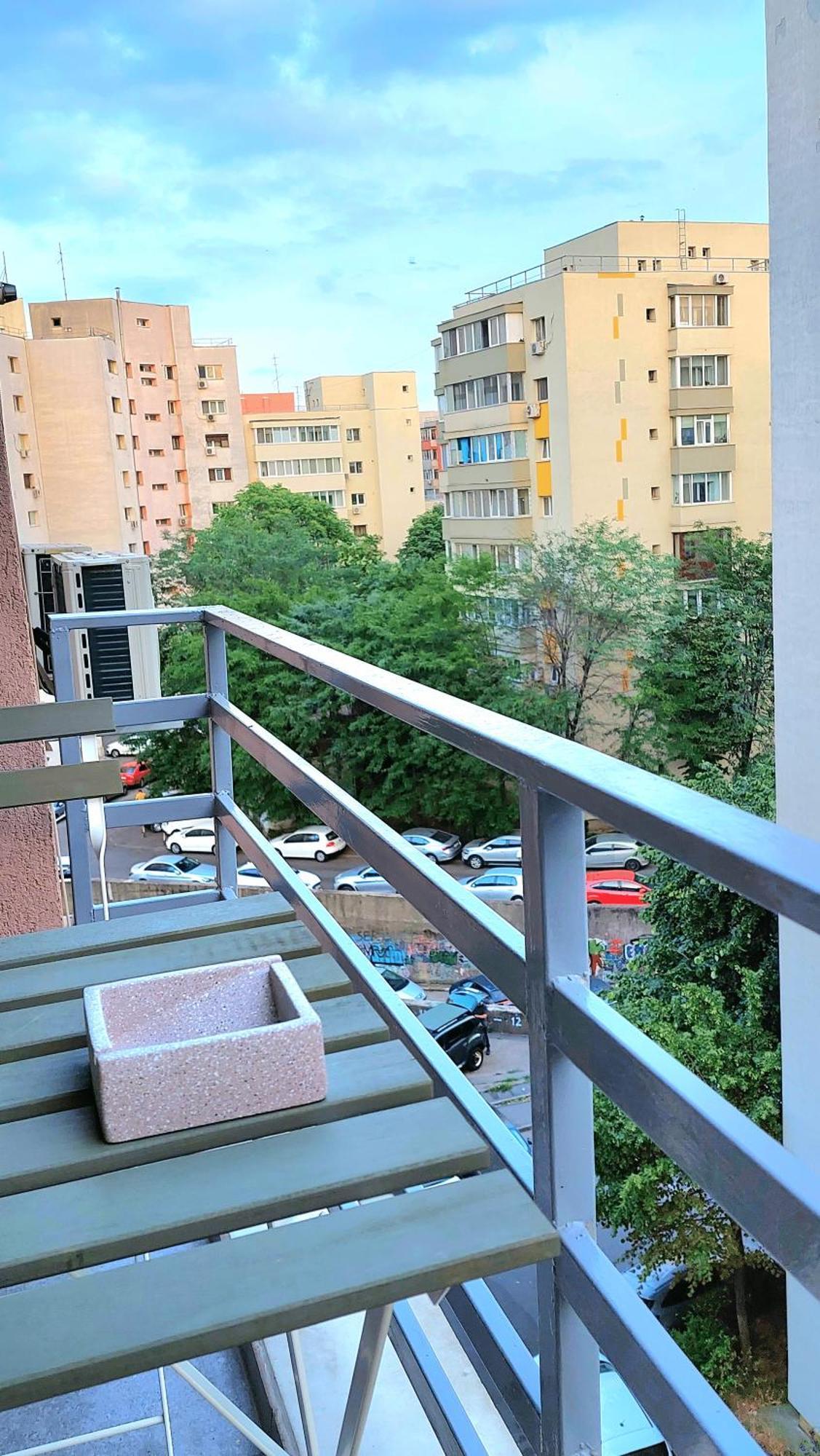 Obor Central Oasis --Secured Parking Nearby --Self Check-In-- 1Min Metro Station Bukarest Exterior foto